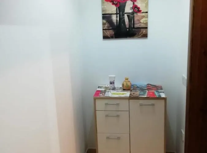 アパート San Anton *